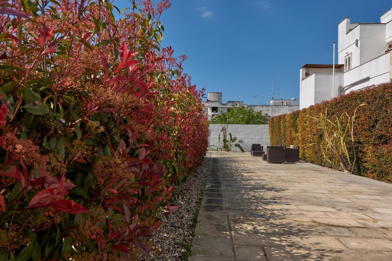 Il Giardino Di Flora - Piscina & Jacuzzi Hotel Лече Екстериор снимка